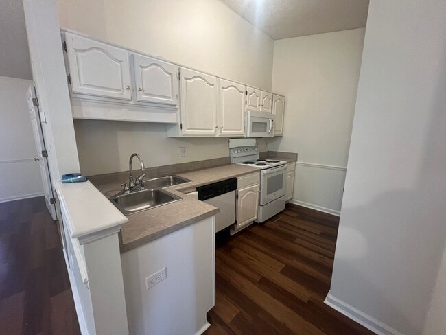 Photo - 1023 Yellowhammer Ln