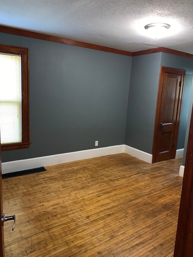 Bedroom 1 - 3525 Penn Ave N Unit 1