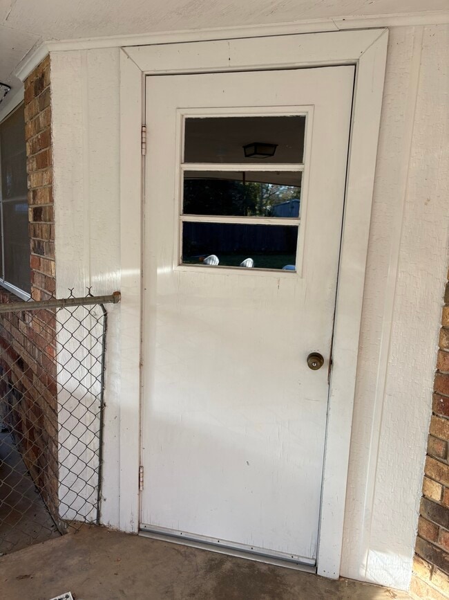 Photo - 233 Patricia Ave