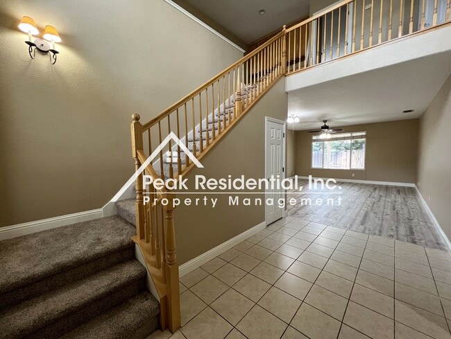 Photo - Beautiful Empire Ranch 5bd/3ba Home with 3 Car Garage - Must See