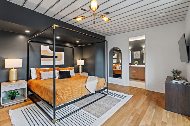 Photo - 1011 12th Ave S Unit ID1312340P