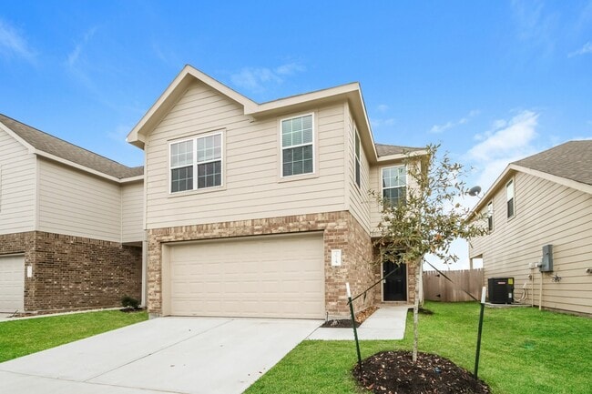 Building Photo - 3915 Silver Ranch Rd