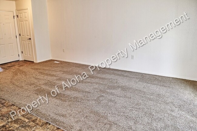 Photo - 1041 W Pine Ave