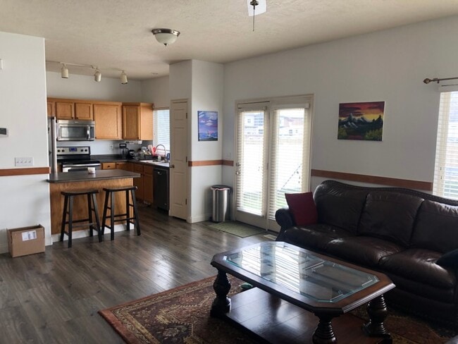 Photo - 1641 Wynview Ln