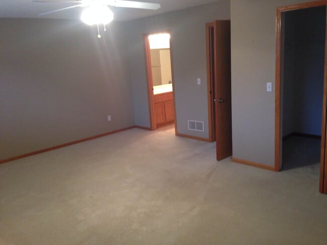 Photo - End Unit 3 bed finished basement Town Home
