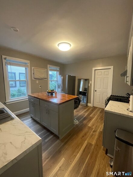 238 Weber St