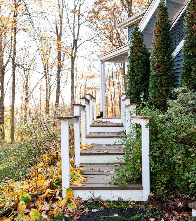 Photo - 240 Kenwood Ave Unit 2