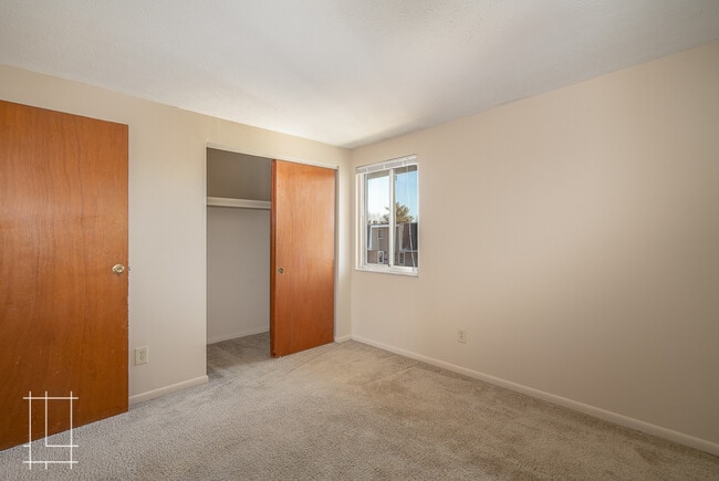 Photo - The Neil House Apartments