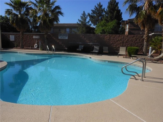 Photo - 982 Ashford Hollow Ave