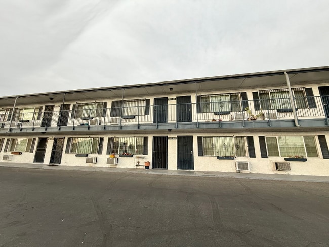 Building Photo - 4600 S University Center Dr Rental