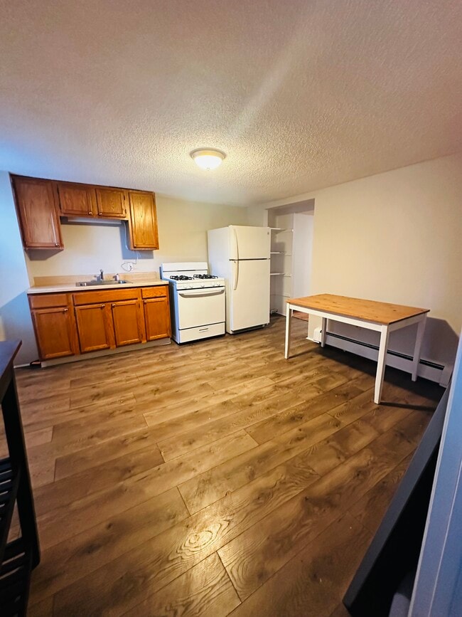 Photo - 139 Princeton St Unit 2