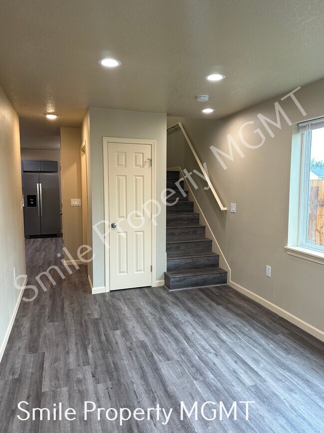 10438 SE Division St Townhome Townhome Rental in Portland OR