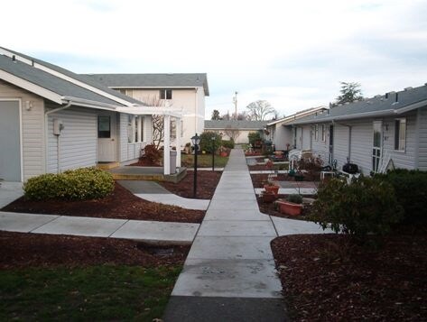 Photo - Bayview Apartments