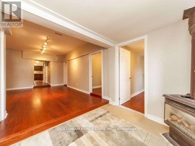 Photo - 257 Parkwood Ave