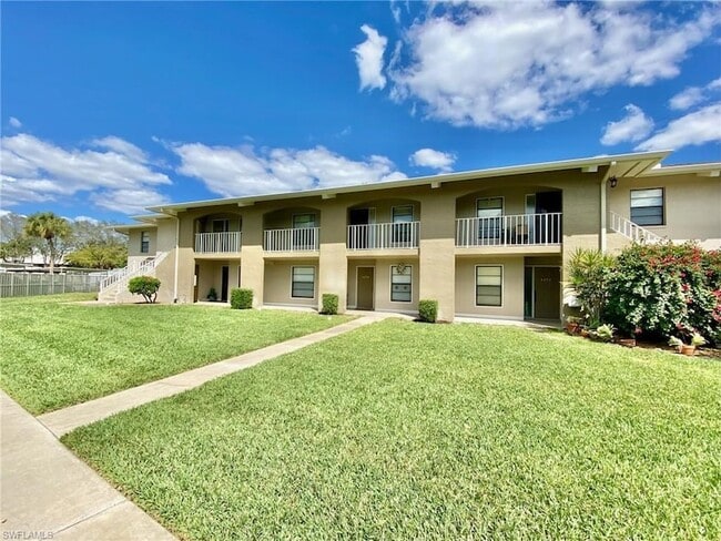 Building Photo - 145 Cypress Way E Unit A Rental