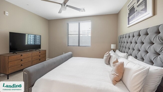 Photo - 402 W Lincoln St Unit 172