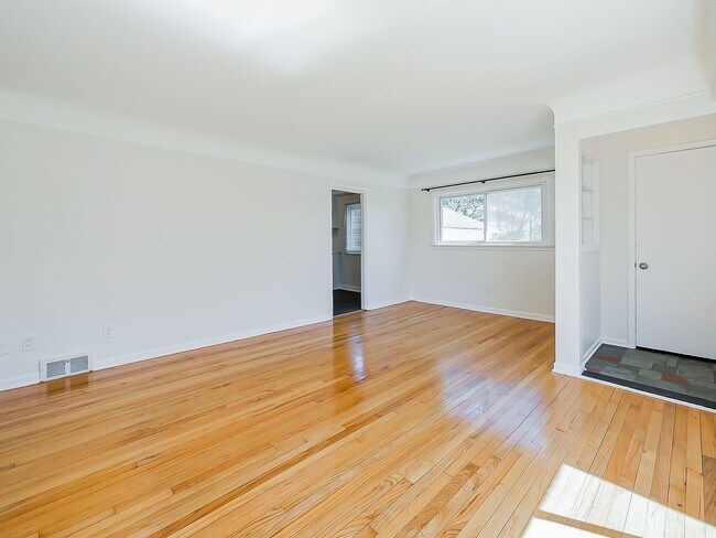 Photo - Spacious 3BR Home with Expansive 1-Acre Lot!