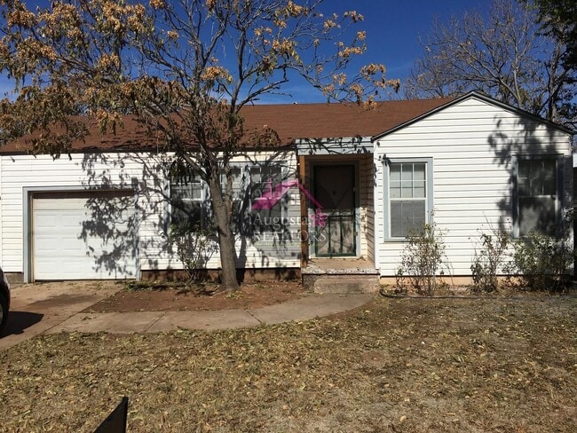 Building Photo - Affordable 2 Bedroom Home!