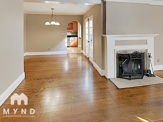 Photo - 1213 10th Ave