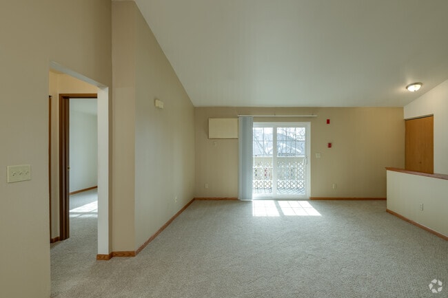 1 BR+Den, 1 BA - 950SF