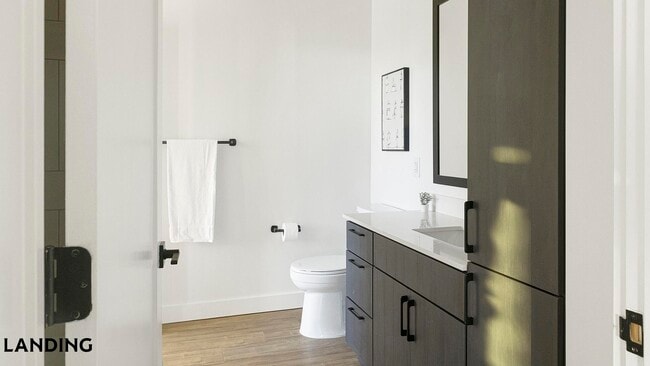 Photo - 1007 S Mint St Unidad 801