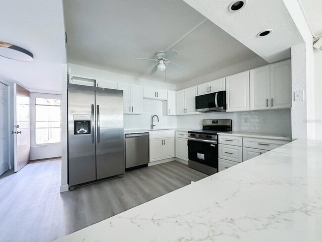 Photo - 7910 Sun Island Dr S Unit 105