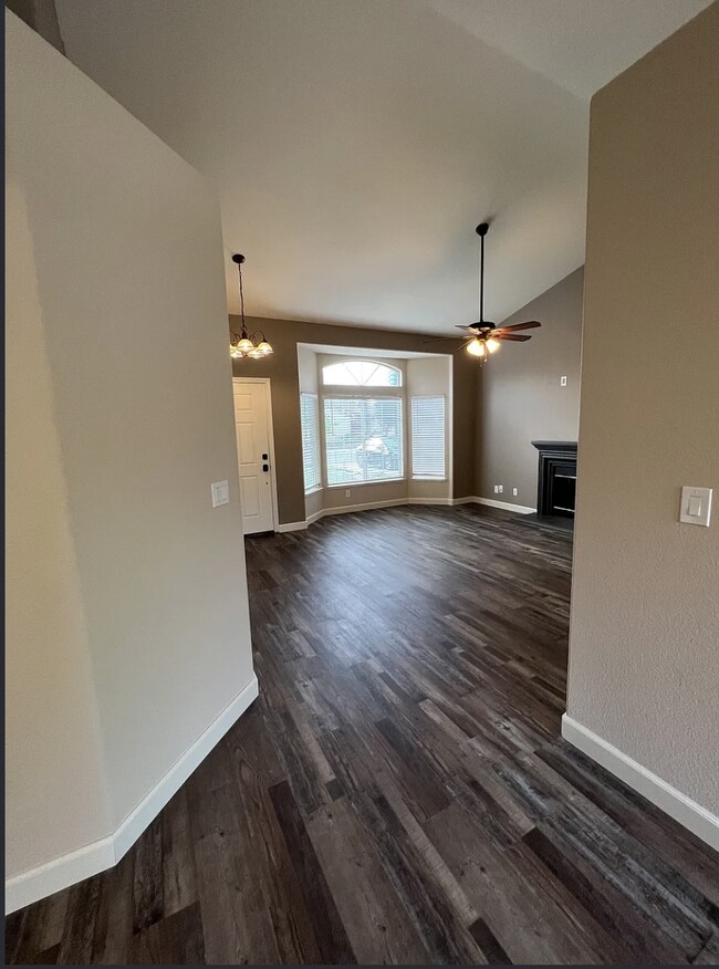 Photo - 1642 Prentiss Dr