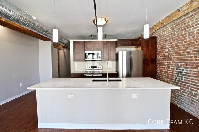 Photo - 1223 Union Ave Unit 403