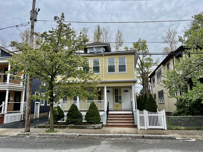 Photo - 28 Dunbar Ave Unidad 2