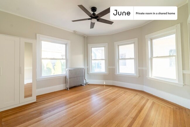 Photo - Room in Shared 5 bed/2 bath home Unit E