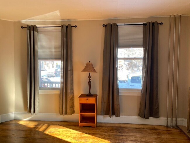 Photo - 46 Dummer St Unidad 1