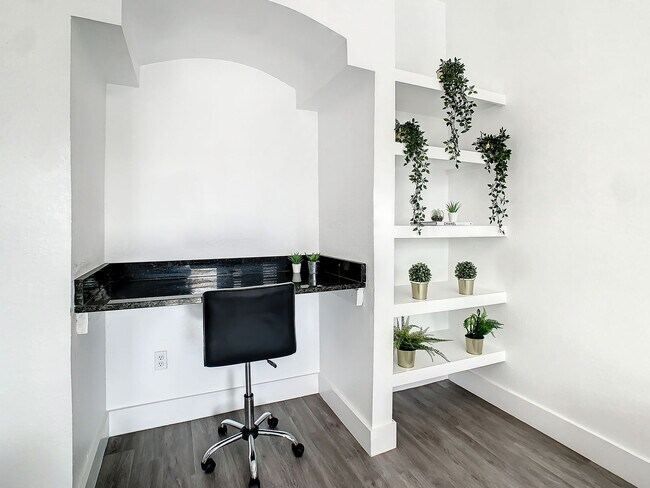 Photo - 7240 Westpointe Blvd Unit 1135