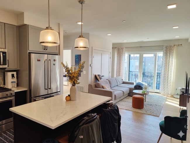 Photo - 287 Maverick St Unit 308