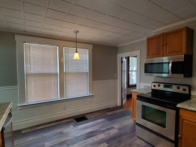 136-138 West Center Street - Duplex