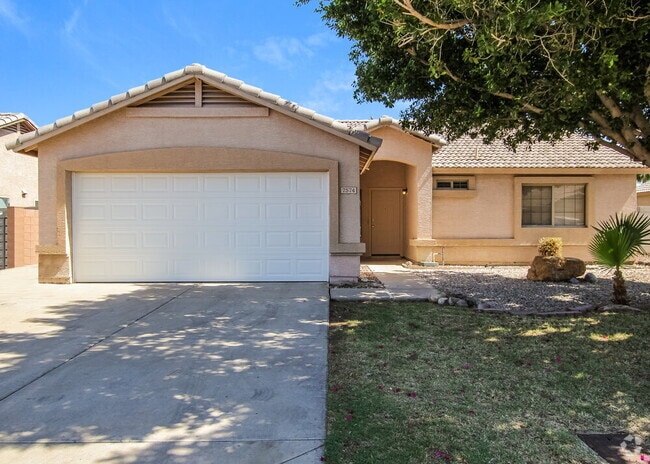 Building Photo - 7574 W Denton Ln Rental