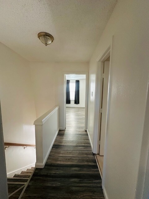 Upstairs hallway - 4341 Idaho Ave Unit D