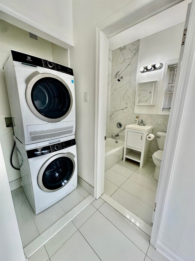 Photo - 247 Clendenny Ave Unit 2