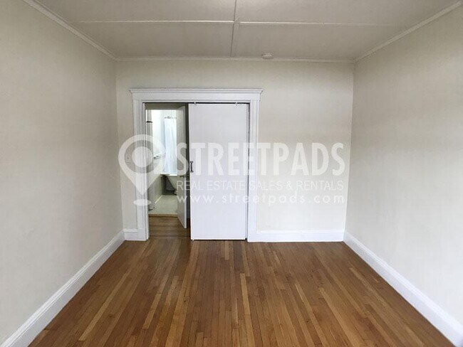 Photo - 1 bedroom in Boston MA 02215