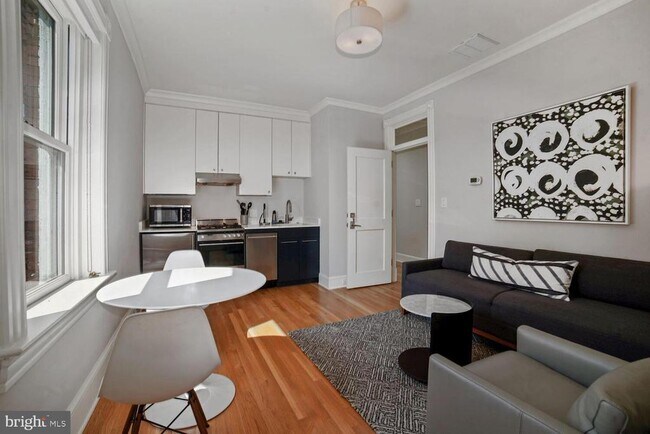 Photo - 3348 Prospect St NW