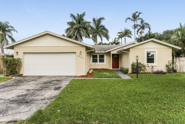 Building Photo - 9842 Spanish Isles Dr Rental