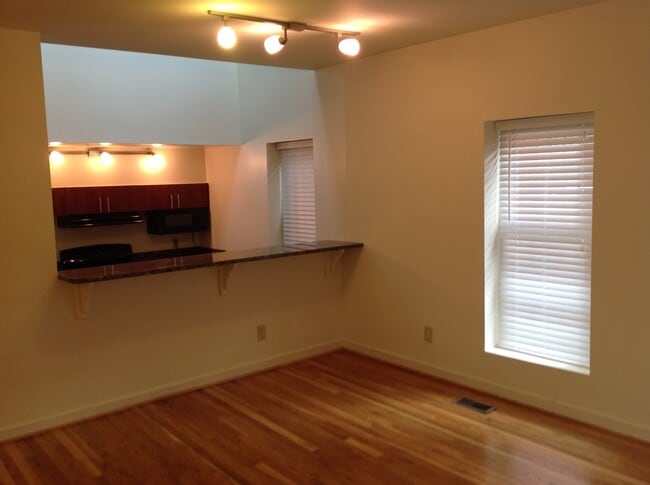 Building Photo - 2 Walter Houp Ct NE Unit #2D Rental