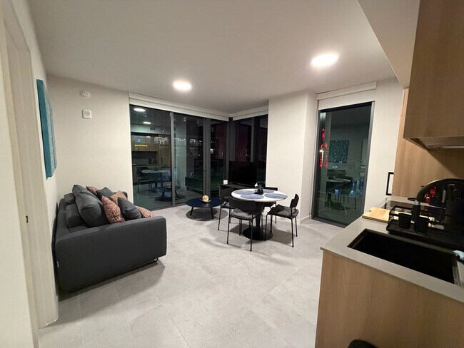 Photo - 121 NE 5th St Unit FL14-ID1429749P