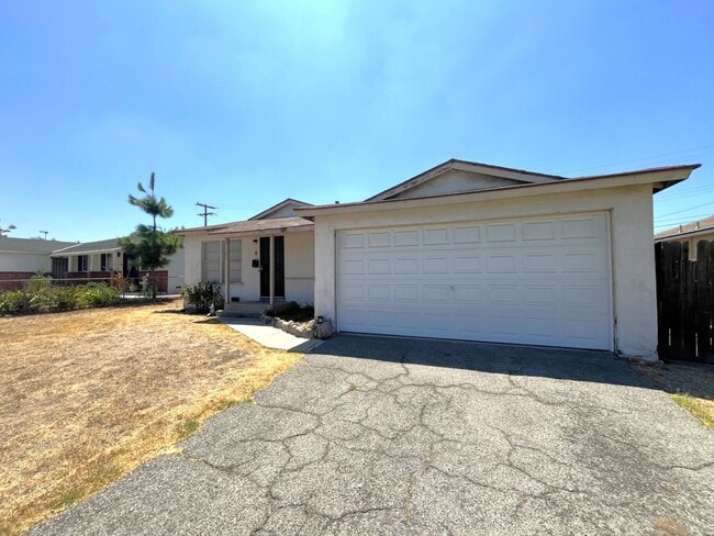 Photo - 1240 E Allen Ave