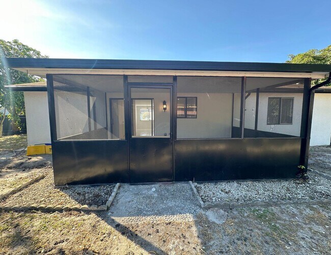 Photo - 1049 Grandview Cir