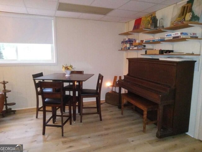 Photo - 1224 Poplar Grove Dr NE