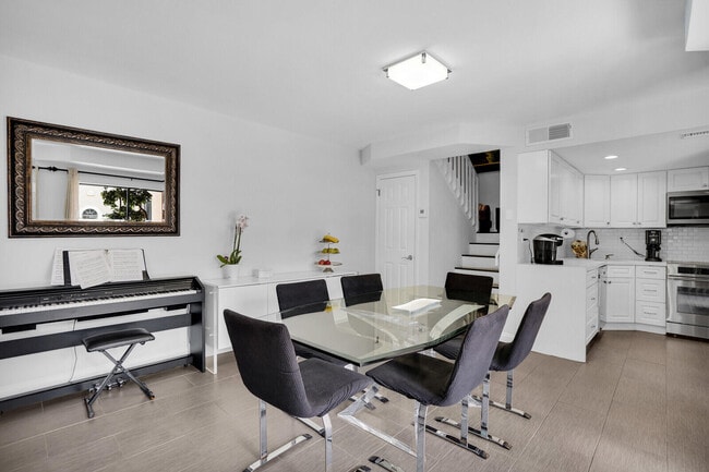 Photo - 8291 Thames Blvd