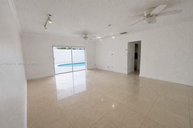 Photo - 710 NW 78th Ave