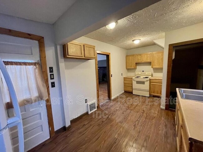 Photo - 450 Homer Ave