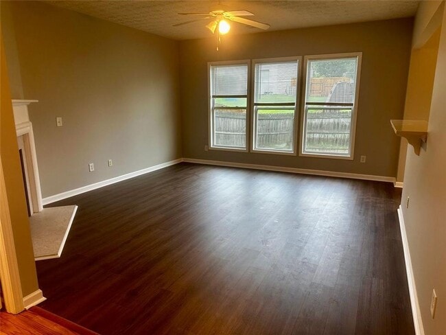 Photo - 413 Glenleigh Dr