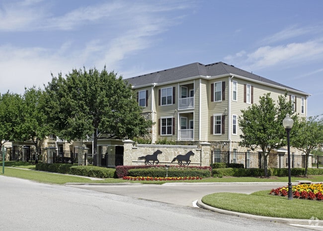 Building Photo - Camden Downs At Cinco Ranch Rental
